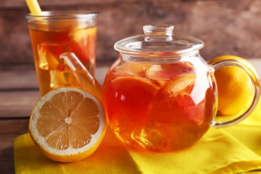 Buzlu çay limon ve greyfurt