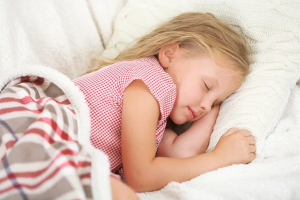 Sleeping little girl — стоковое фото