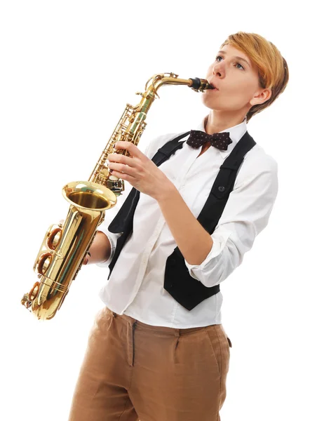 Mulher profissionalmente toca jazz no saxofone — Fotografia de Stock
