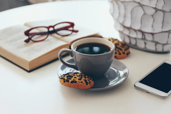 Bisküvi ile kahve — Stok fotoğraf