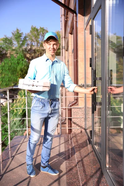 Pizza delivery boy — Stock Photo, Image