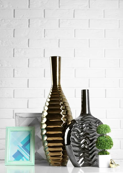 Modern vases on floor — Stock Photo, Image