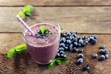 lezzetli Blueberry yoğurt