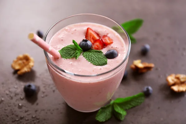 Chutné jogurt s plody — Stock fotografie