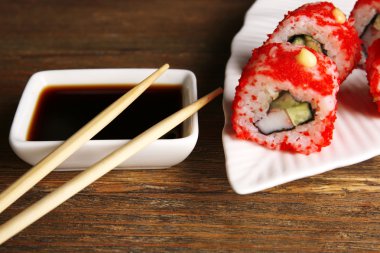 Sos ve sopa ile rulo