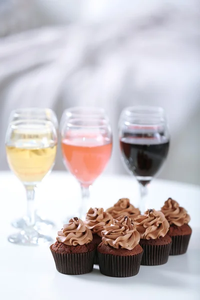 Degustazione di cupcake al vino e cioccolato — Foto Stock