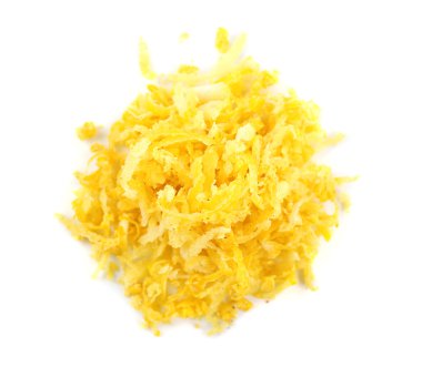 Yığın limon kabuğu üzerinde izole beyaz