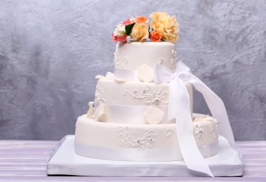 güzel düğün pastası