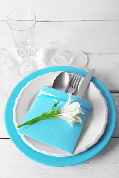 Table setting with flowers — Stock Photo, Image