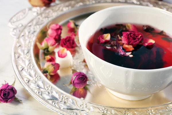 Hot rose tea — Stock Photo, Image