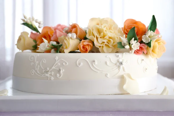 Beautiful Wedding cake — Stock Photo, Image