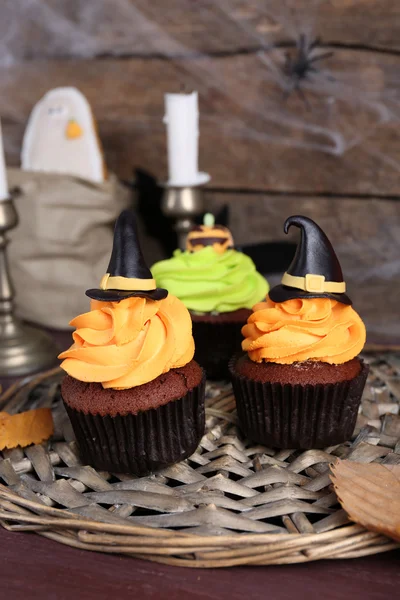 Cadılar Bayramı cupcakes hasır mat tablo — Stok fotoğraf