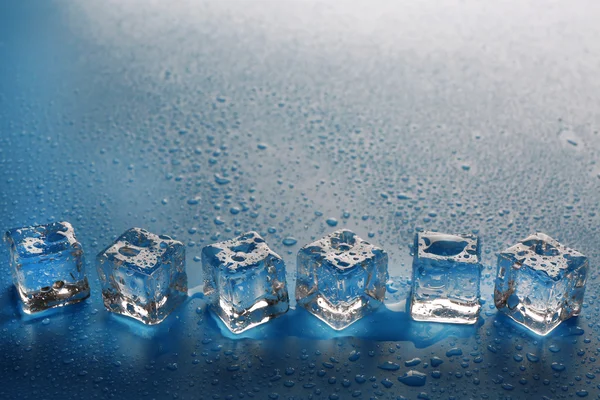 Melting ice cubes — Stock Photo, Image