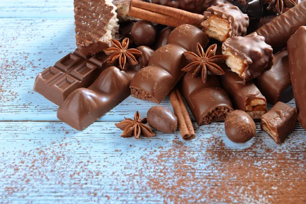 Chocolate sweets with powder — Stock Photo, Image