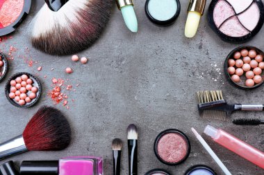 Dekoratif kozmetik döşeme