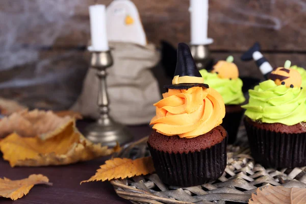 Cadılar Bayramı cupcakes hasır mat tablo — Stok fotoğraf