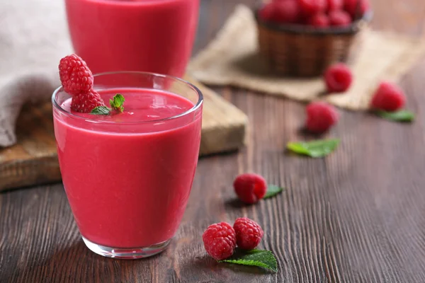 Raspberry milk shake — Stock Photo, Image