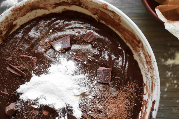 Preparación de masa para pastel de chocolate — Foto de Stock