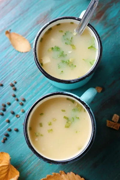 Two mugs of soup — Stock Photo, Image