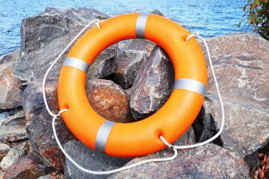 Hayat şamandıra taş zemin üzerine