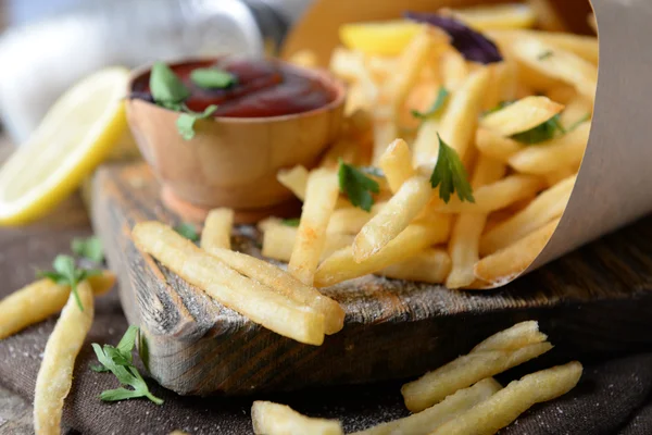 French fried potatoes — Stock Photo, Image