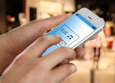 Mobil akıllı telefon holding eller