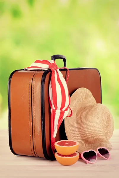 Maleta y accesorios para viajar — Foto de Stock