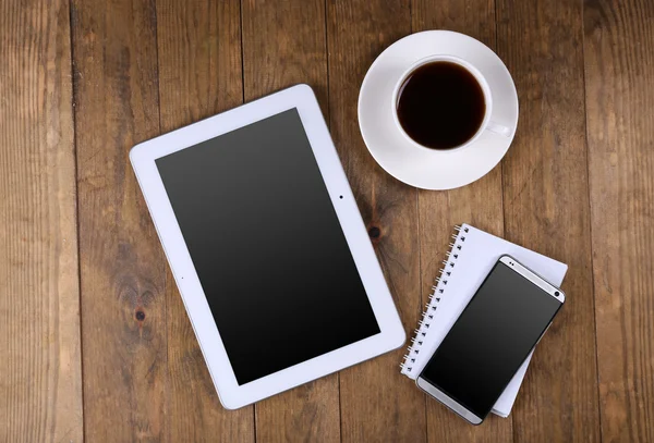 Blank tablet and mobile phone — Stock Photo, Image