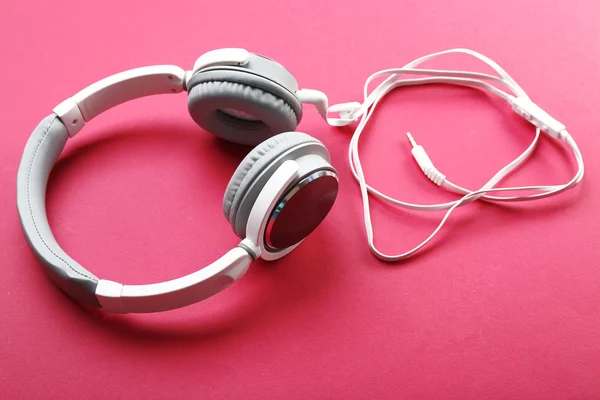 Λευκό και γκρίζο ακουστικά — Φωτογραφία Αρχείου
