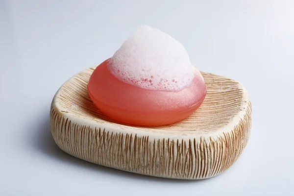 Pieza de jabón con espuma — Foto de Stock