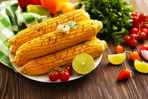 Appetizing grilled corn — Stock Photo, Image