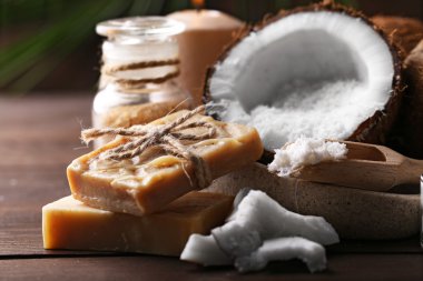 Spa Hindistan cevizi ürünler