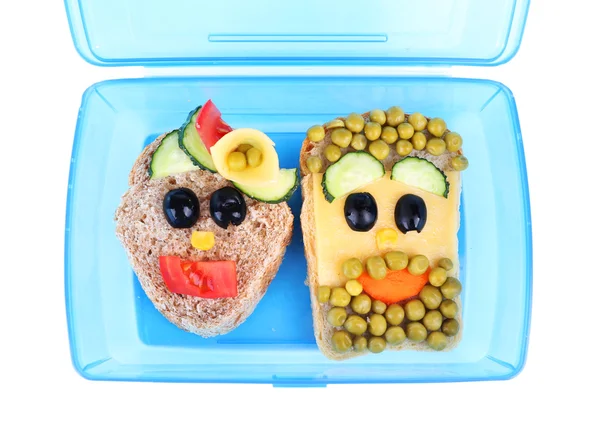 Beyaz arka plan üzerinde izole lunchbox içinde yaratıcı sandviç — Stok fotoğraf