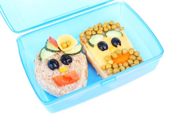 Creatieve broodjes in lunchbox geïsoleerd op witte achtergrond — Stockfoto