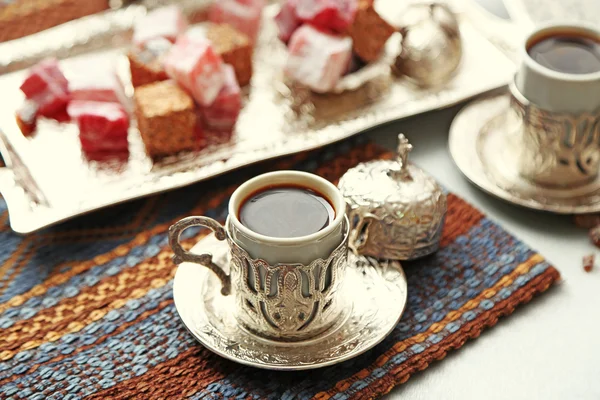 Antique tea-set with Turkish delight on table close-up — Stock Photo, Image