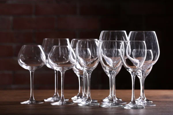 Empty wine glasses on a table — Stock Photo, Image