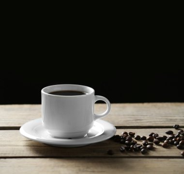 fincan kahve ve kahve taneleri