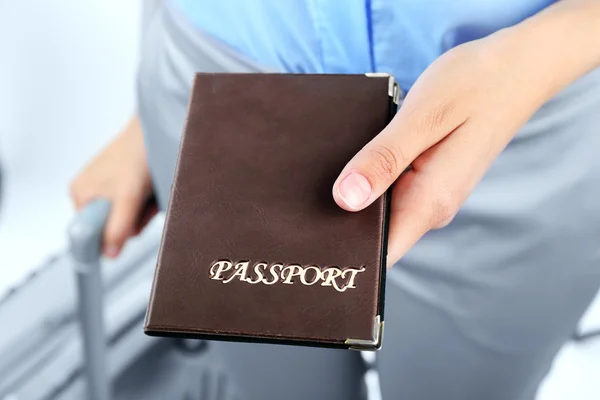 Hand innehav passport — Stockfoto