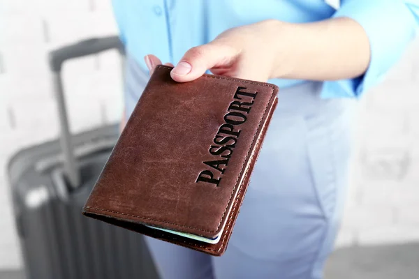 Hand holding passport — Stock Photo, Image