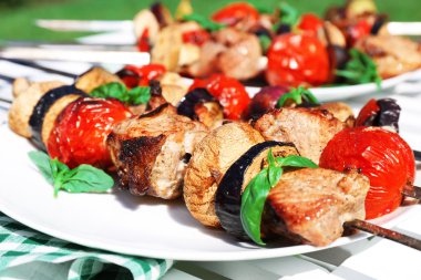 Barbekü tabak portre üzerinde