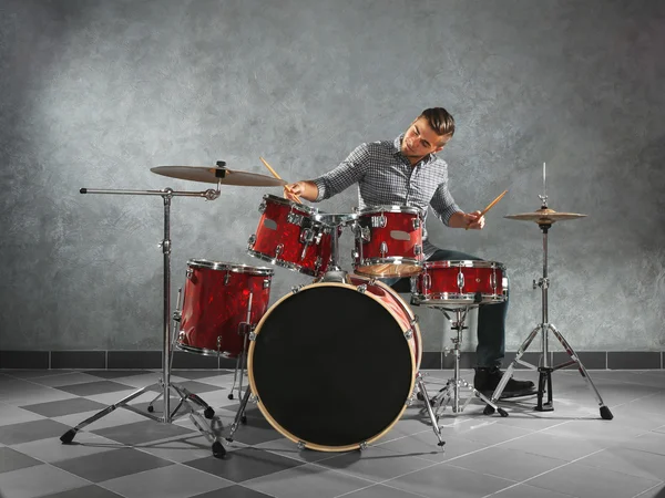 Musician playing drums — Stock Photo, Image