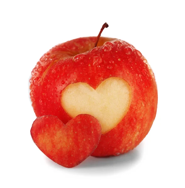 Manzana roja con corazón aislado en blanco —  Fotos de Stock