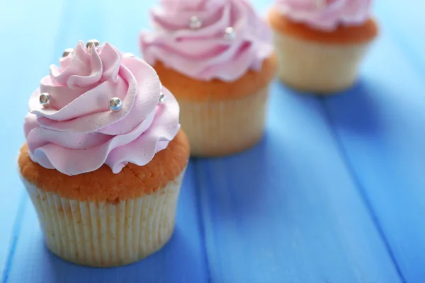 Décoré cupcakes savoureux — Photo