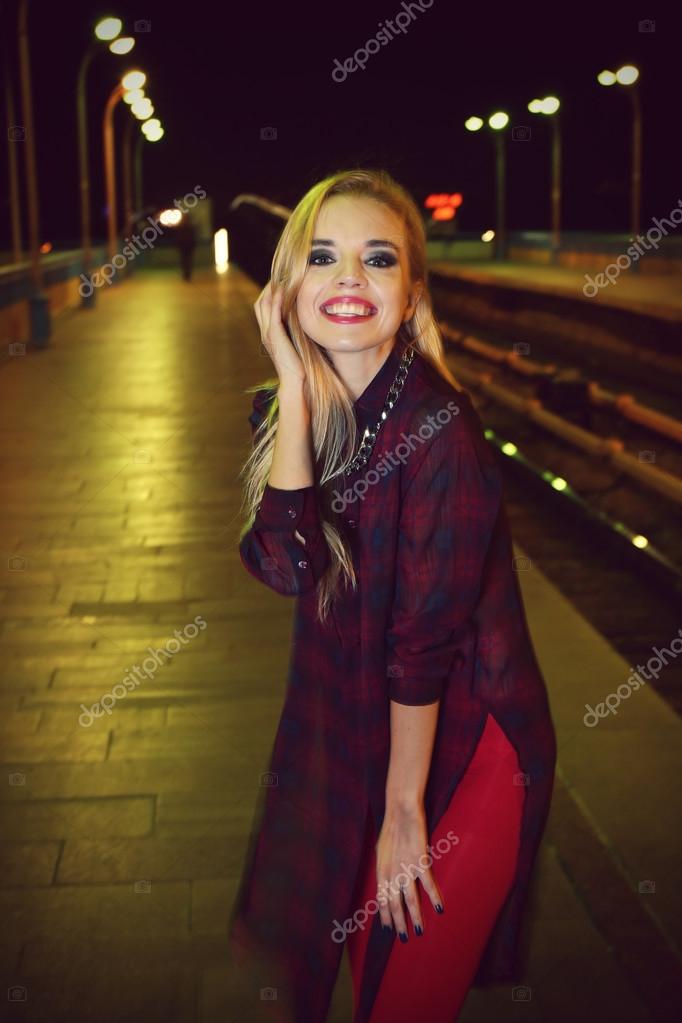 Stylish young man night town hi-res stock photography and images - Page 3 -  Alamy
