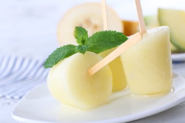 Kavun Buz lolly masada, portre