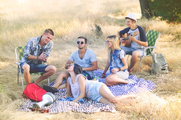 Happy friends have fun — Stock Photo, Image