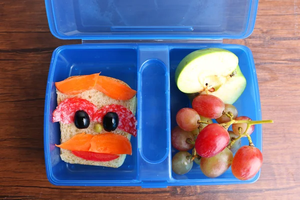 与水果创意三明治 — 图库照片