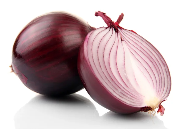 Whole and cut red onions isolated on white — Stock Photo, Image