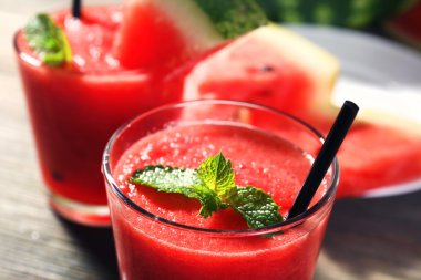 Karpuz suyu gözlük