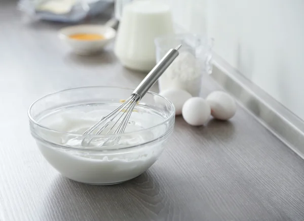 バターのようなクリームの調理 — ストック写真